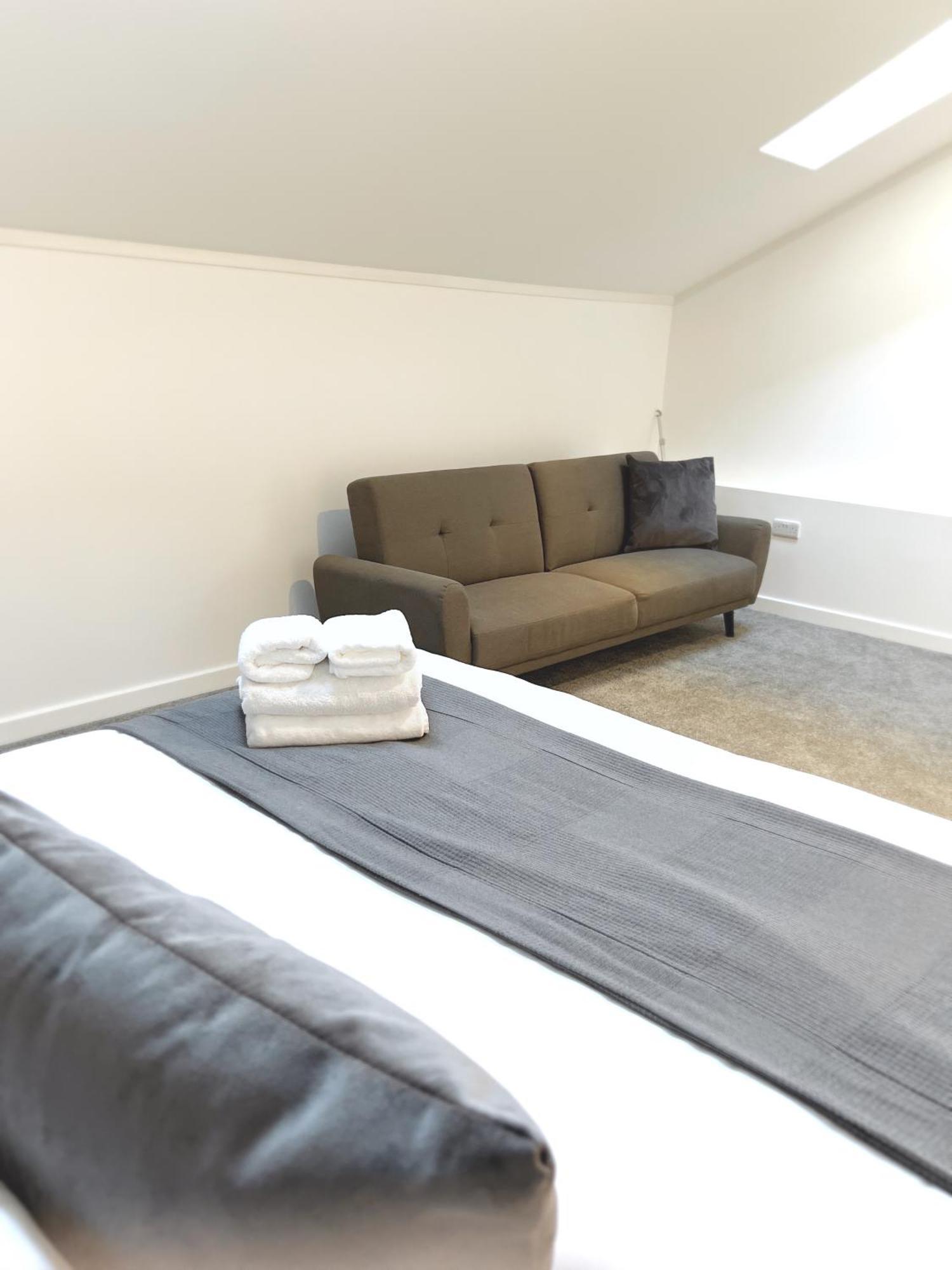 Ascot House Apartments Peterborough Esterno foto