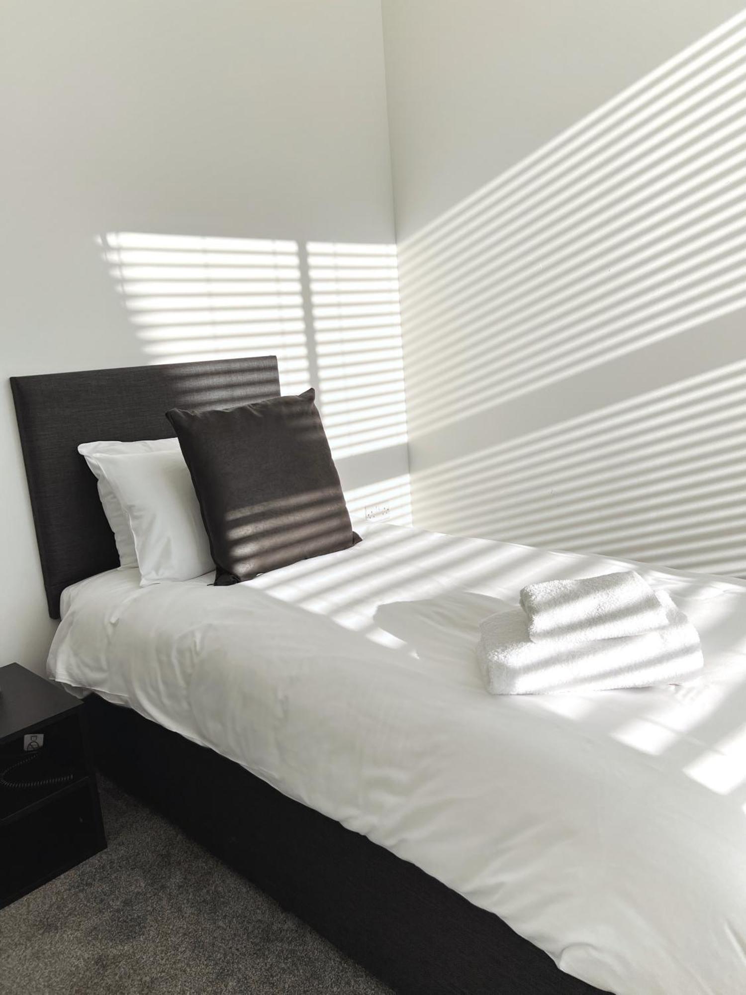 Ascot House Apartments Peterborough Esterno foto